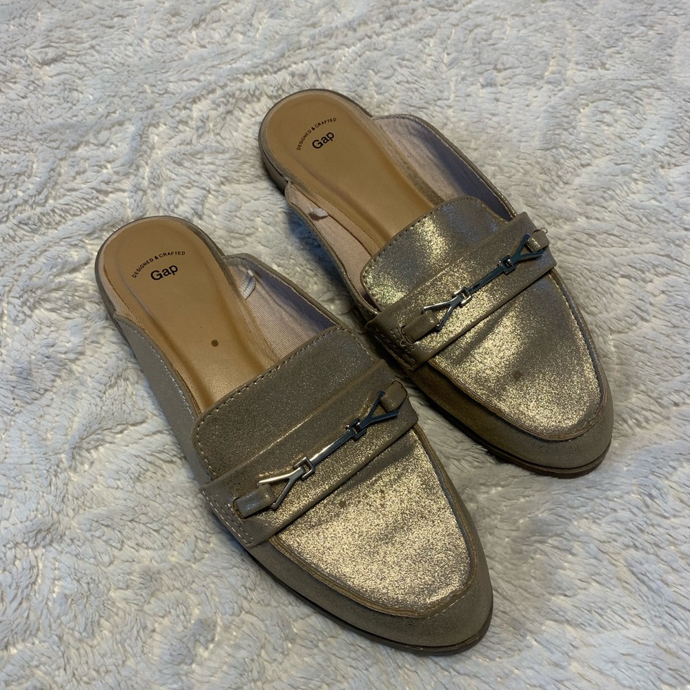 GAP Horsebit Metallic‎ Gold Mule